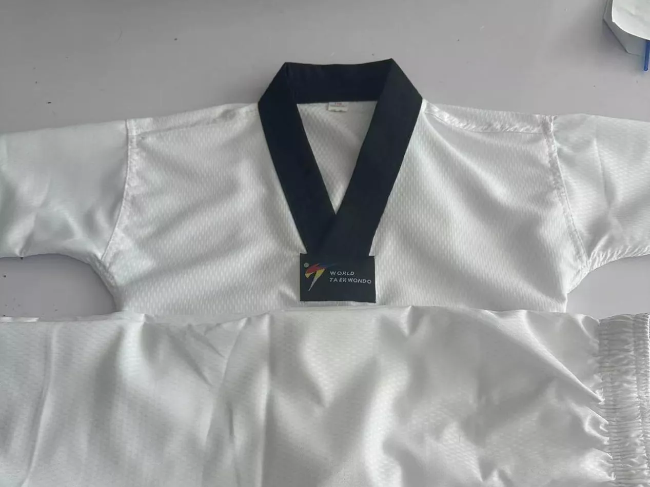 ¿Por qué los practicantes de artes marciales de todo el mundo eligen los uniformes de taekwondo deportivo PandaWin?